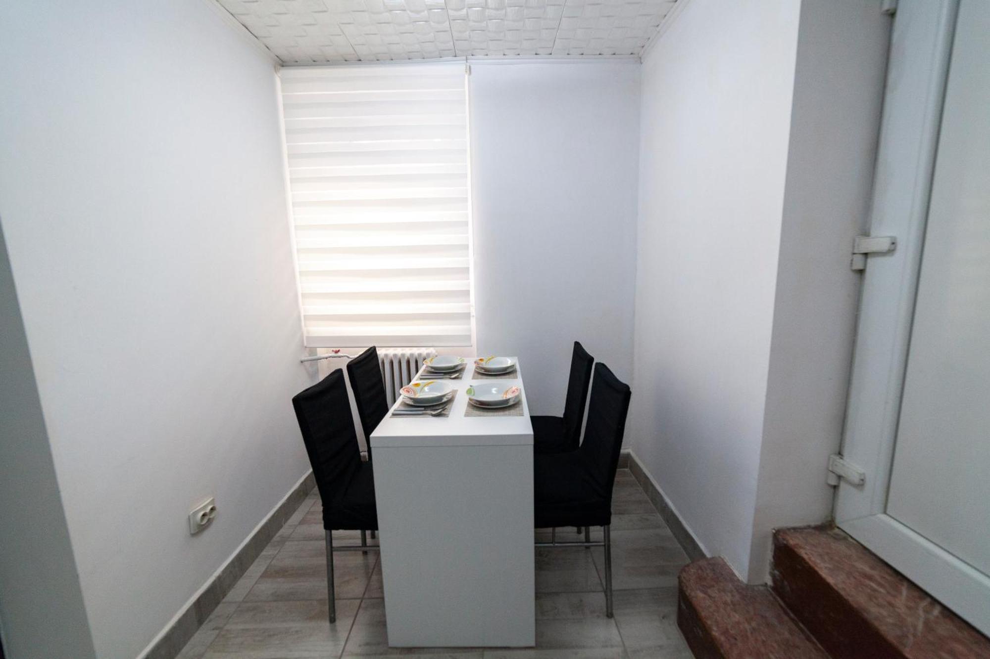 Arad City Center Comfortable Apartment Екстериор снимка